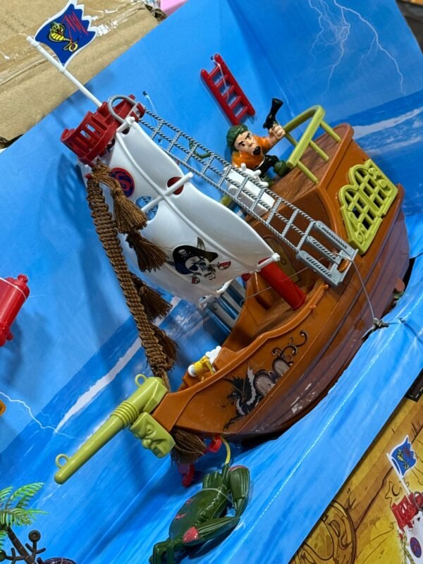 BARCO DE PIRATA GRANDE - Image 2